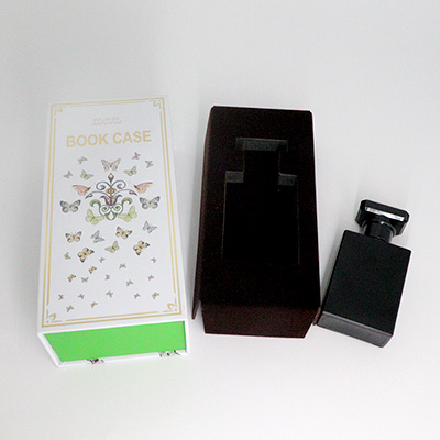 magnetic clamshell perfume package