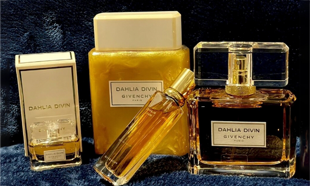 dahlia divin perfume.jpg